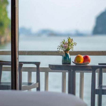 Отель Halong Arcadia Cruise Халонг Экстерьер фото