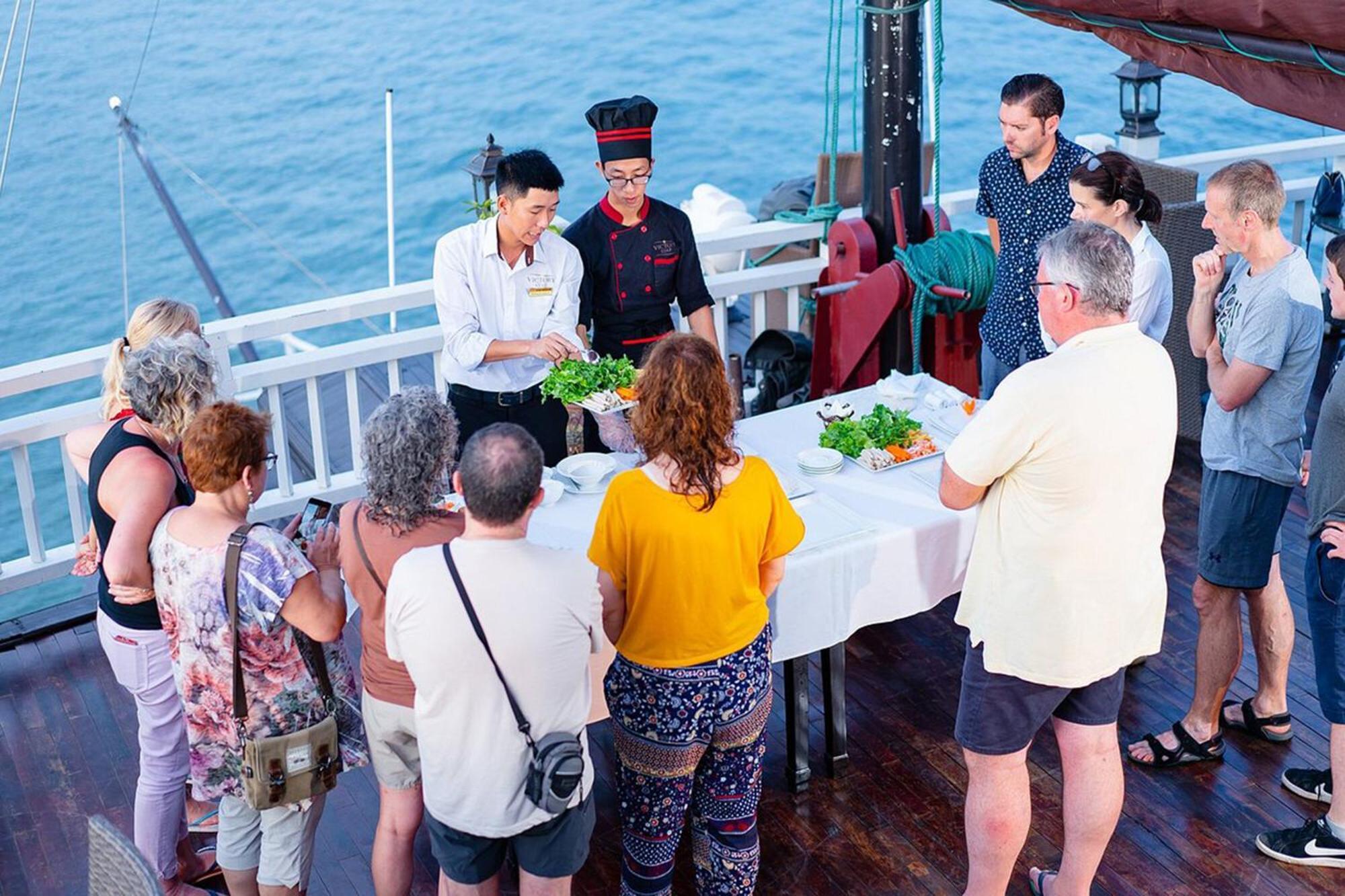 Отель Halong Arcadia Cruise Халонг Экстерьер фото