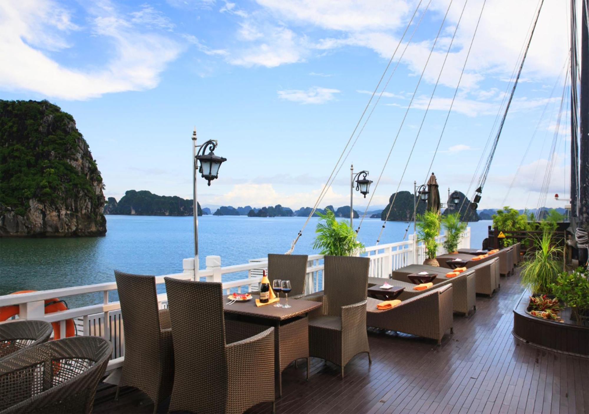 Отель Halong Arcadia Cruise Халонг Экстерьер фото